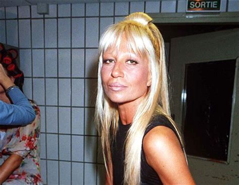 quanti soldi ha donatella versace|donatella versace logo.